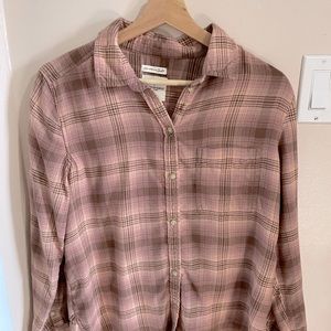 American Eagle boyfriend fit plaid shirt